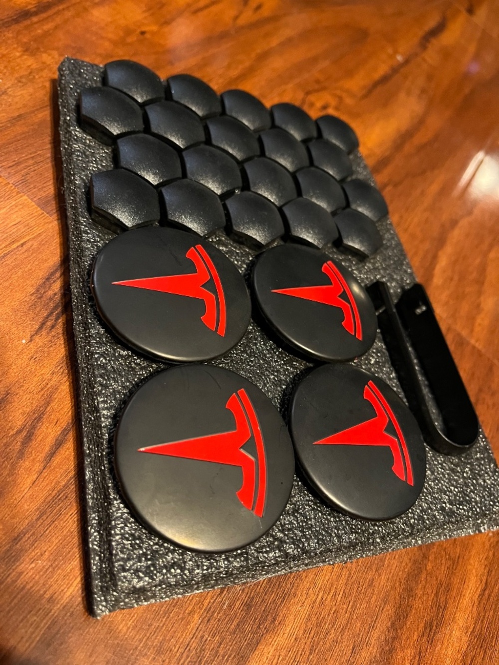 Tesla Model 3 Sport Wheel Conversion Kit - Picture 4 of 4